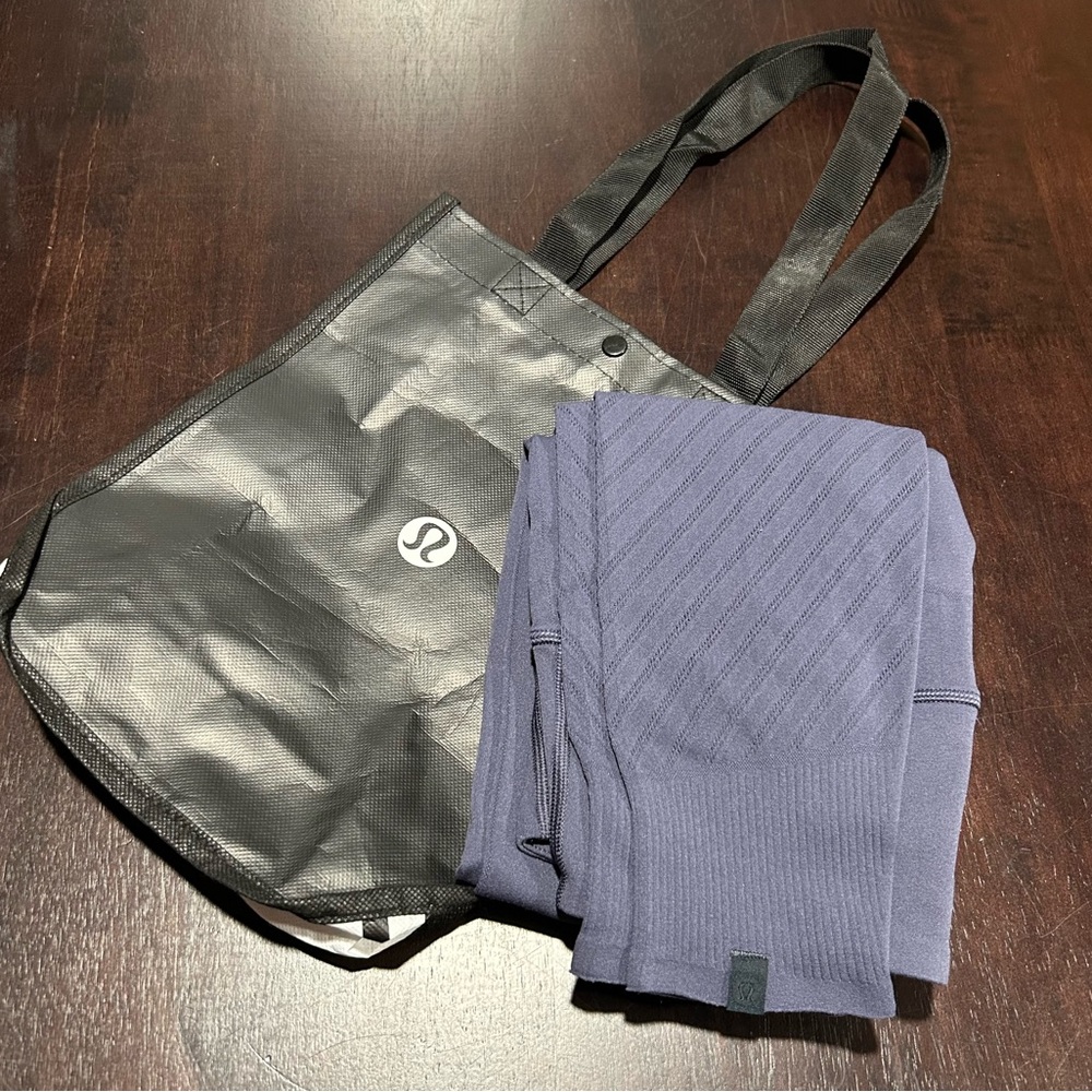 Lululemon leggings mesh stripes tight size M